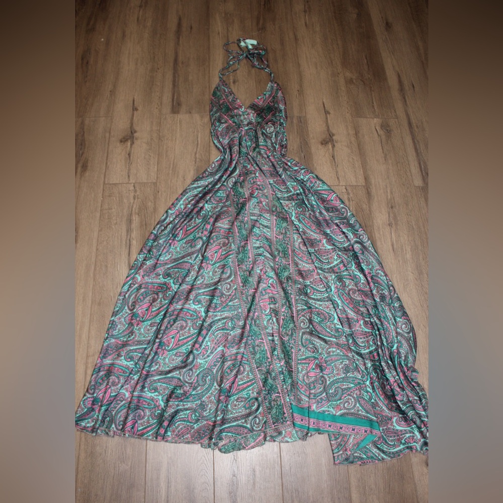 Elegant Paisley Halter Maxi Dress